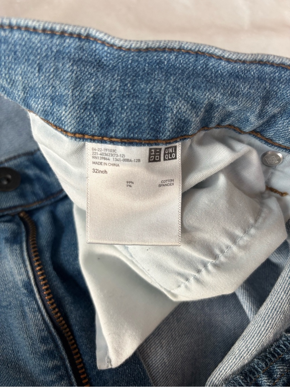Uniqlo High Rise Wide Straight Leg Jeans Medium Wash Blue Denim Size 32 - Picture 9 of 15